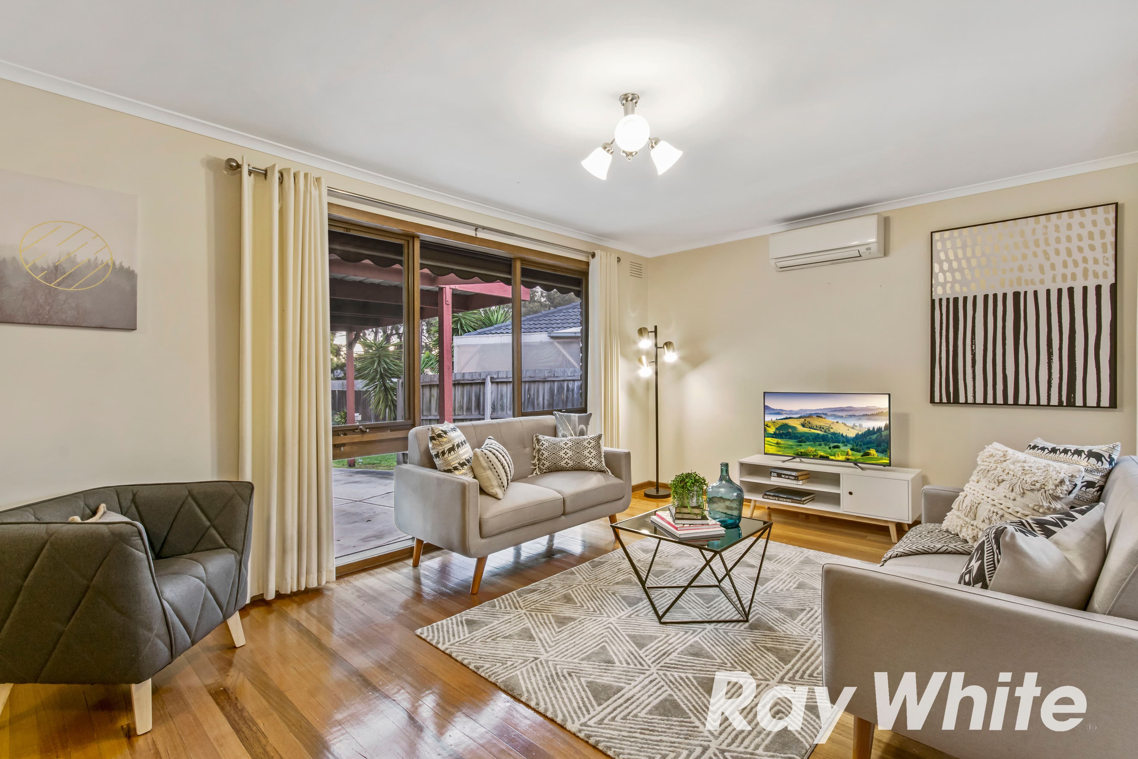 5 Solway Close, Ferntree Gully VIC 3156, Ferntree Gully - Thumbnail 2