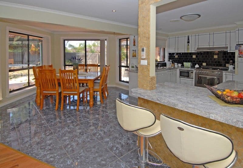 14 Bernborough Court, KEILOR DOWNS VIC 3038, Keilor Downs - Thumbnail 5