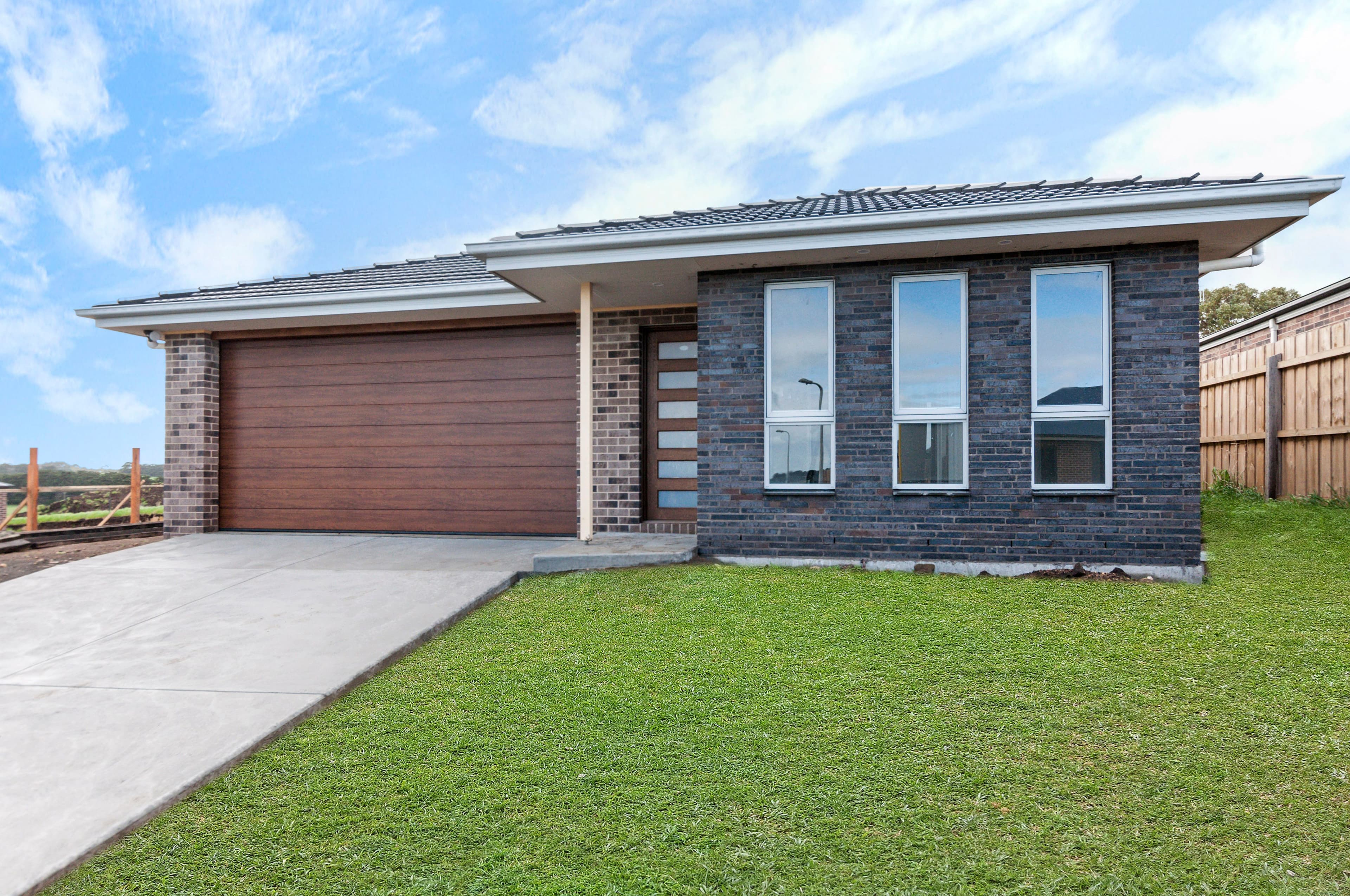 10 O'Malley Drive, DENNINGTON VIC 3280, Dennington - Image 1