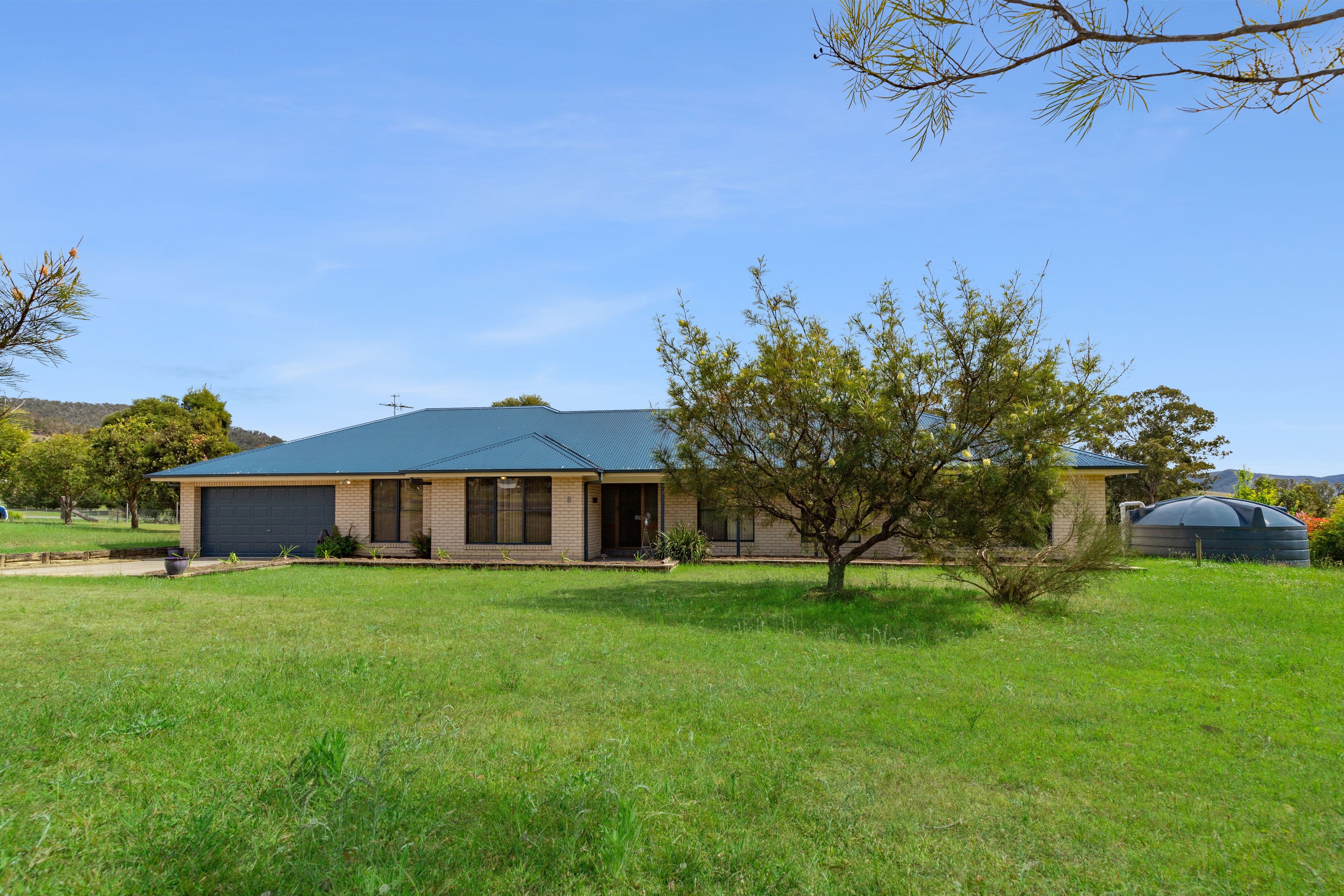 8 Neotsfield Avenue, Gloucester NSW 2422, Gloucester - Thumbnail 2