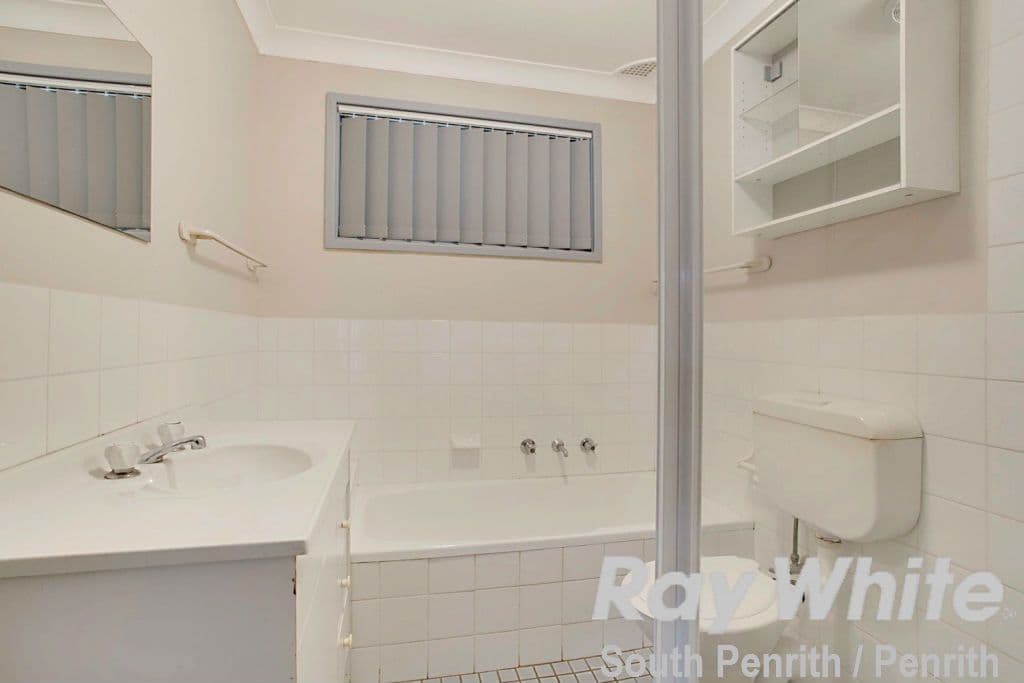4 Knighton Place, South Penrith - Thumbnail 7