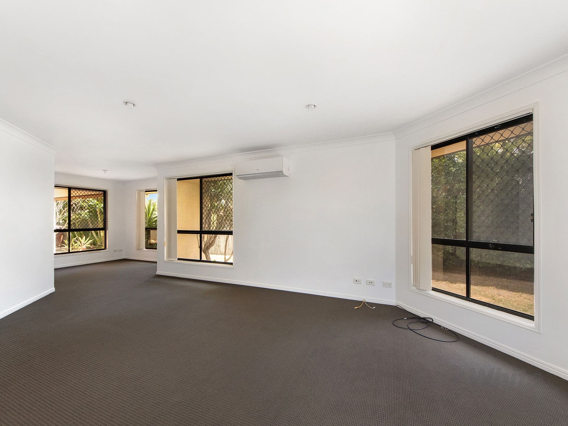 7 Senna Street, Ormeau QLD 4208, Ormeau - Thumbnail 2