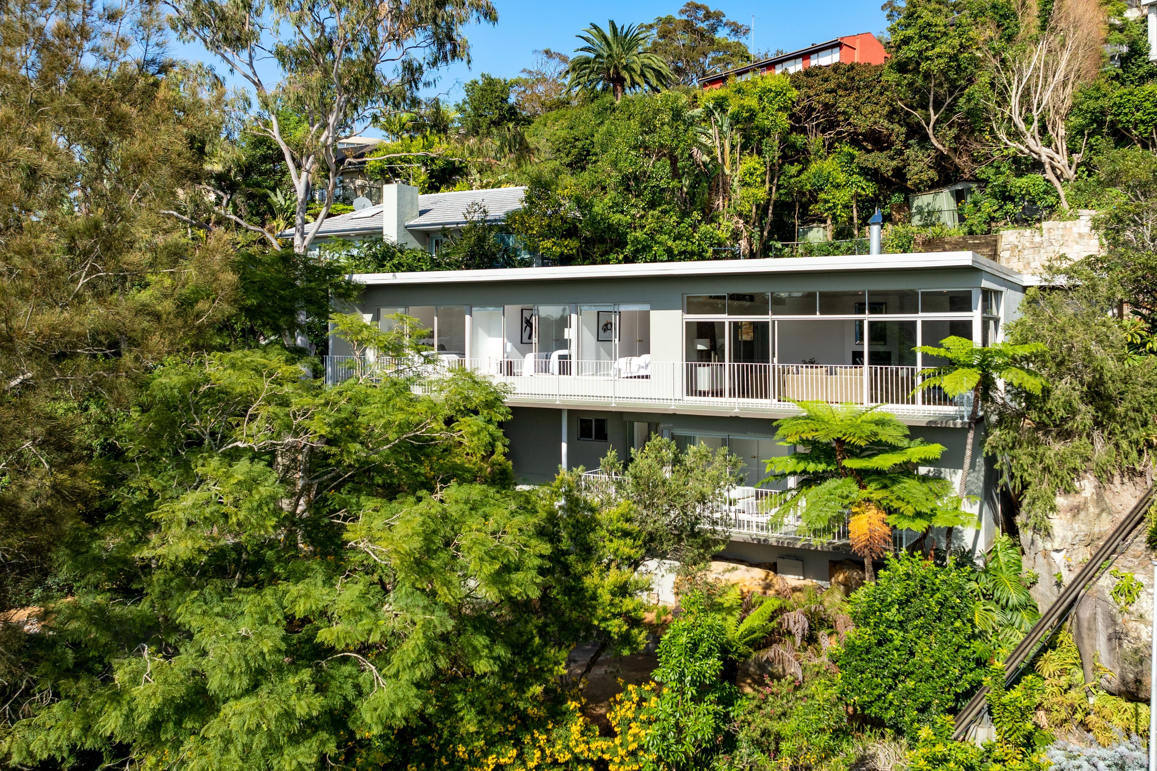 2 The Tor Walk, Castlecrag NSW 2068, Castlecrag - Thumbnail 2
