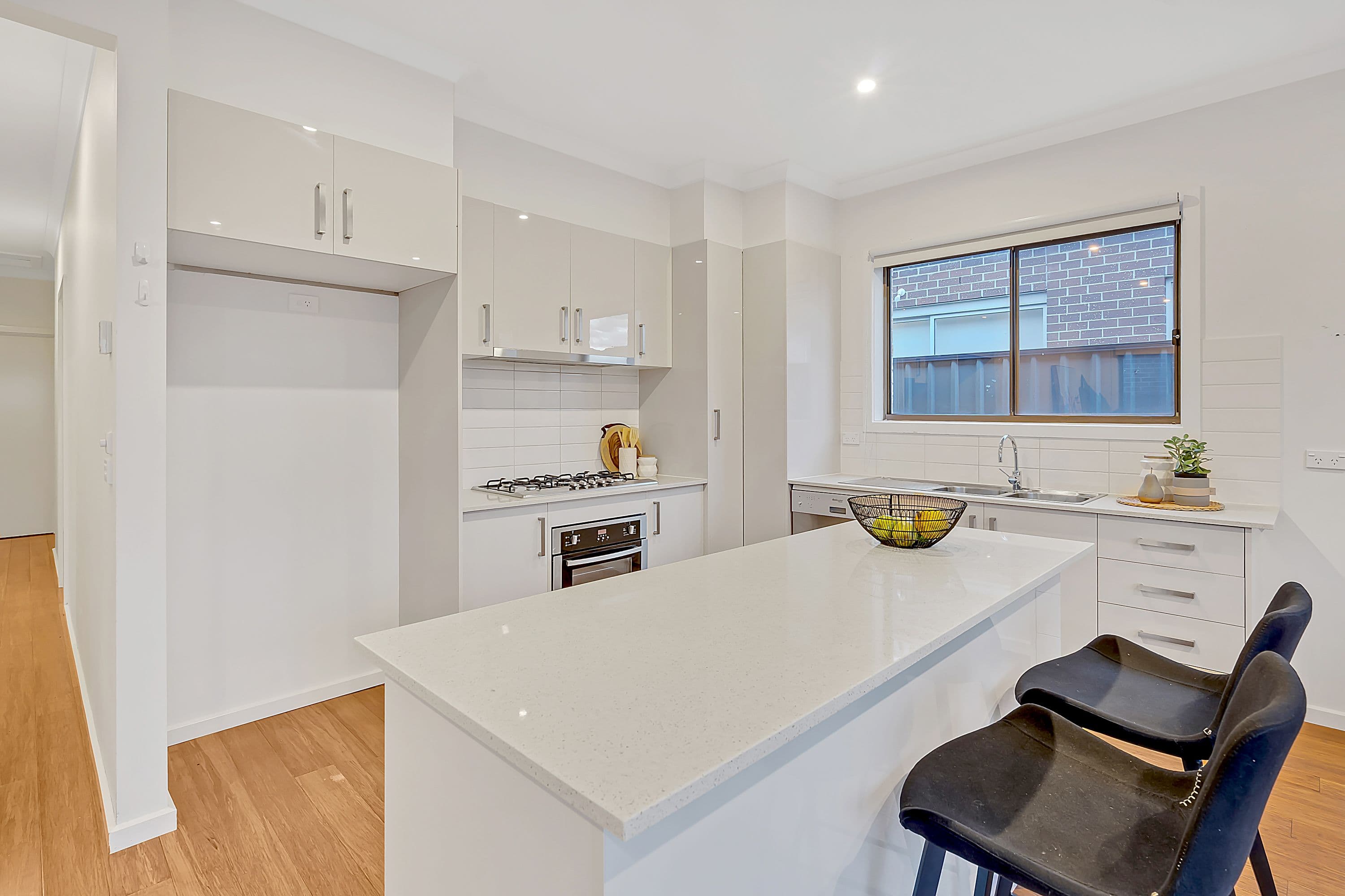 8 Riberry Street, Craigieburn VIC 3064, Craigieburn - Thumbnail 2