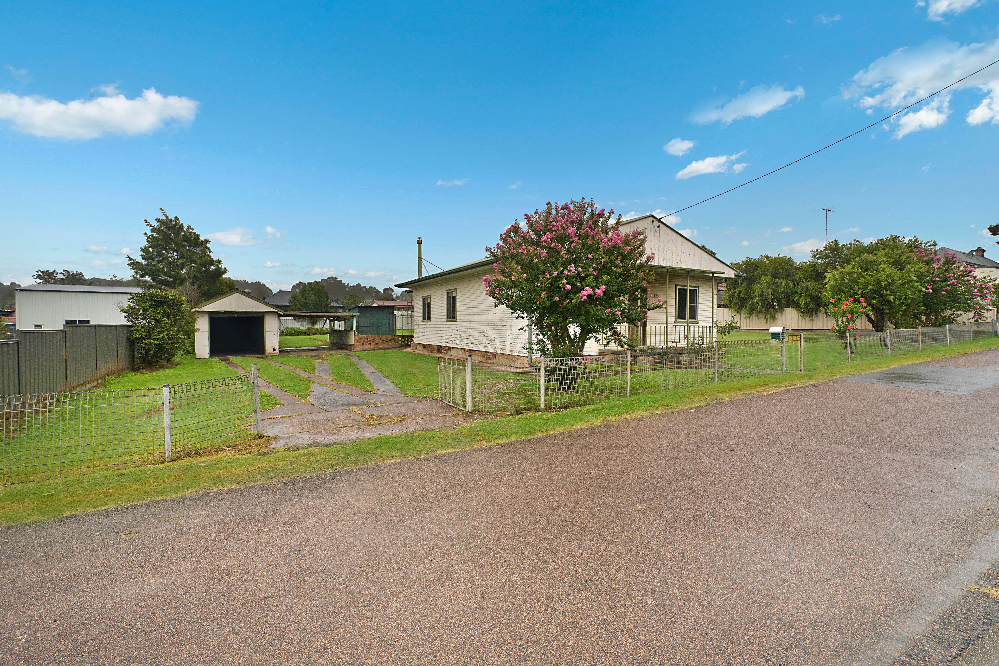 19 Little Park Street, Greta NSW 2334, Greta - Image 1
