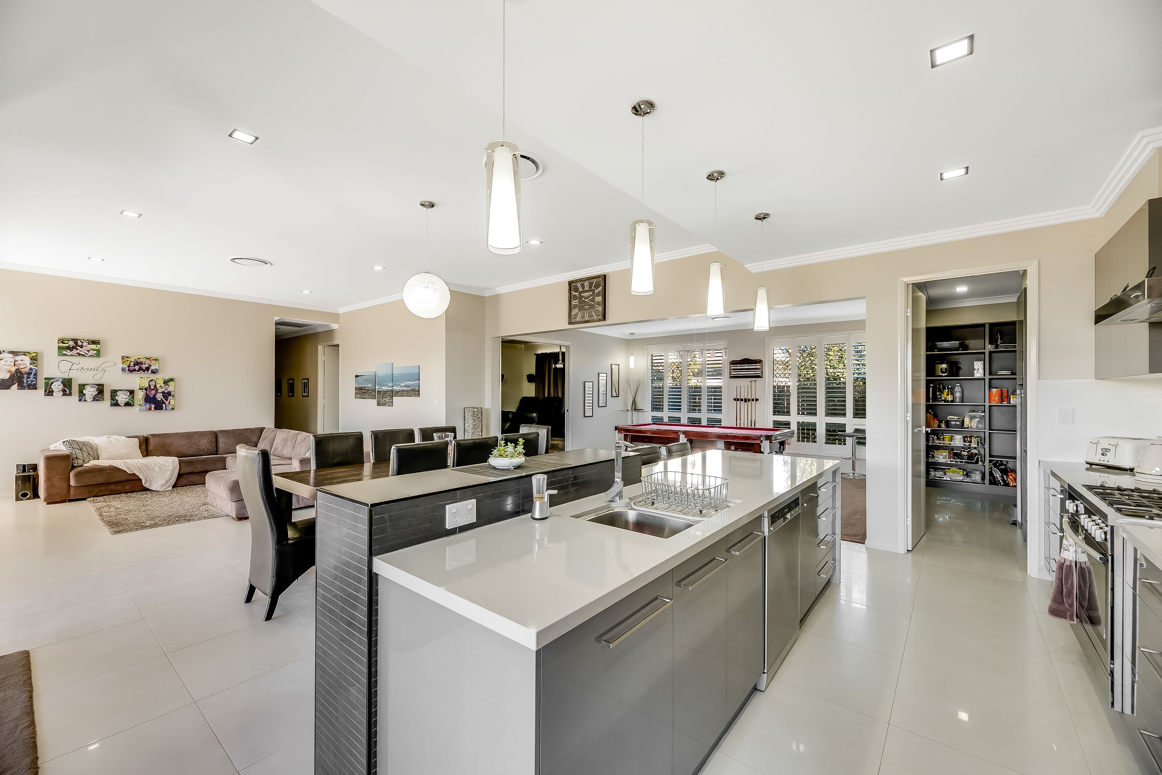 19 Daniells Close, Middle Ridge QLD 4350, Middle Ridge - Thumbnail 4