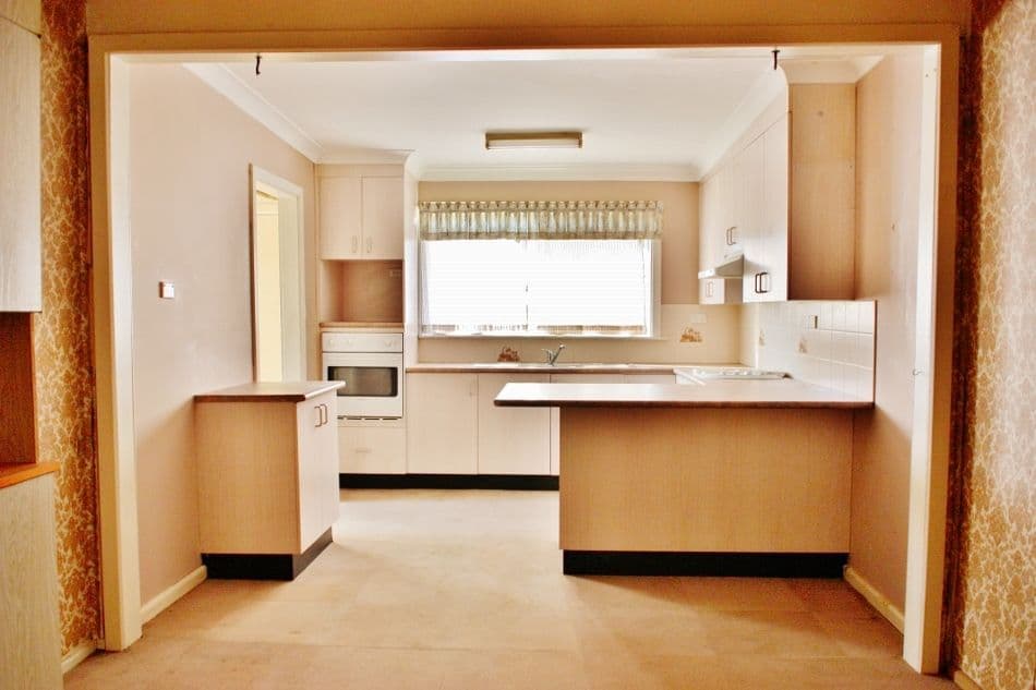18 Templemore Street, YOUNG NSW 2594, Young - Thumbnail 2