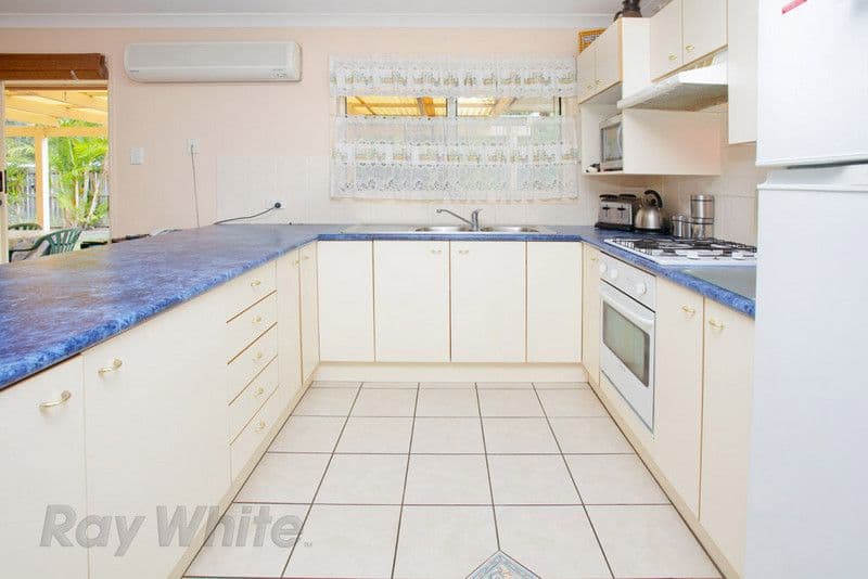 40 Maple Avenue, CAMIRA QLD 4300, Camira - Thumbnail 4
