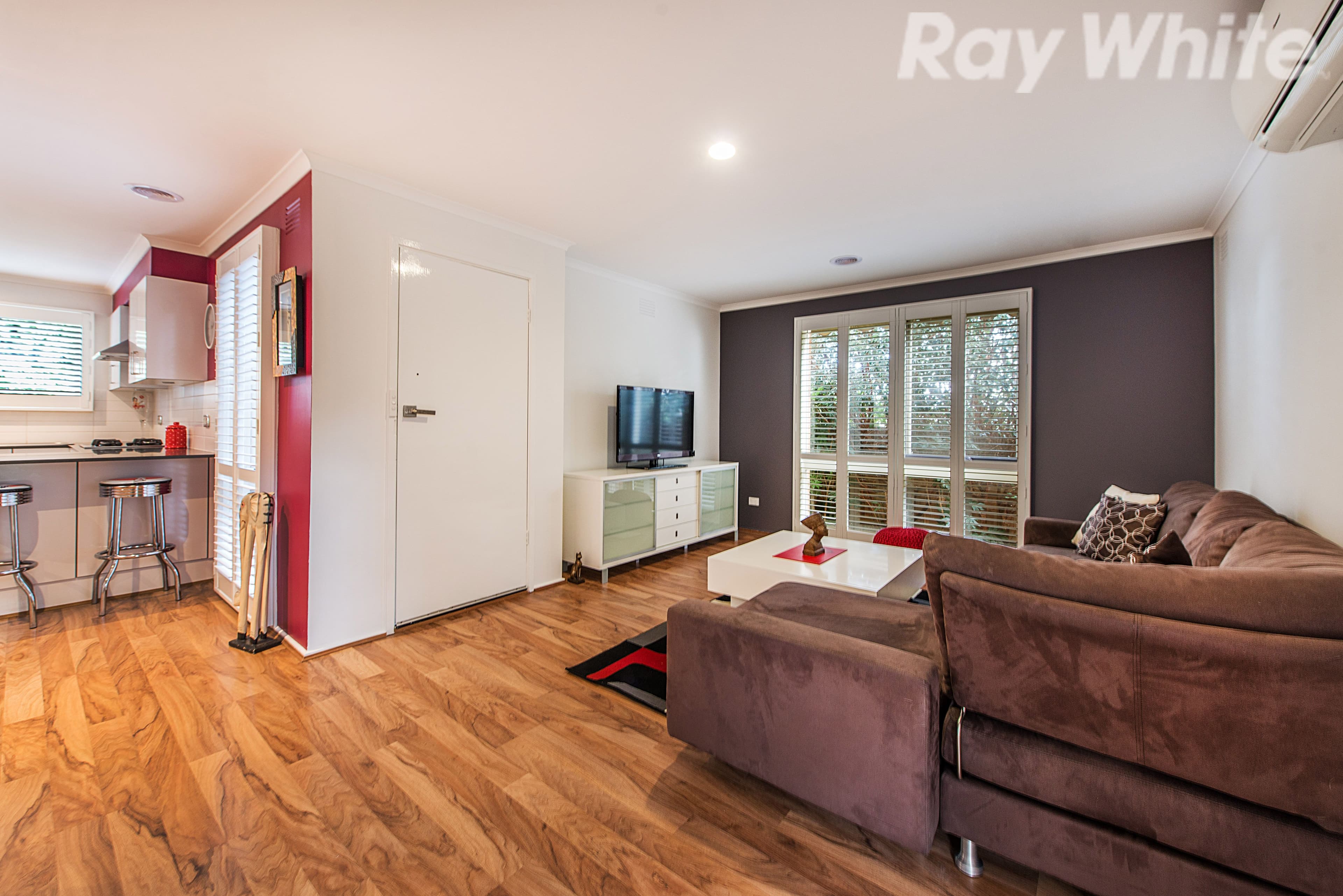 6 Kensington Road, Kensington VIC 3031, Kensington - Thumbnail 2