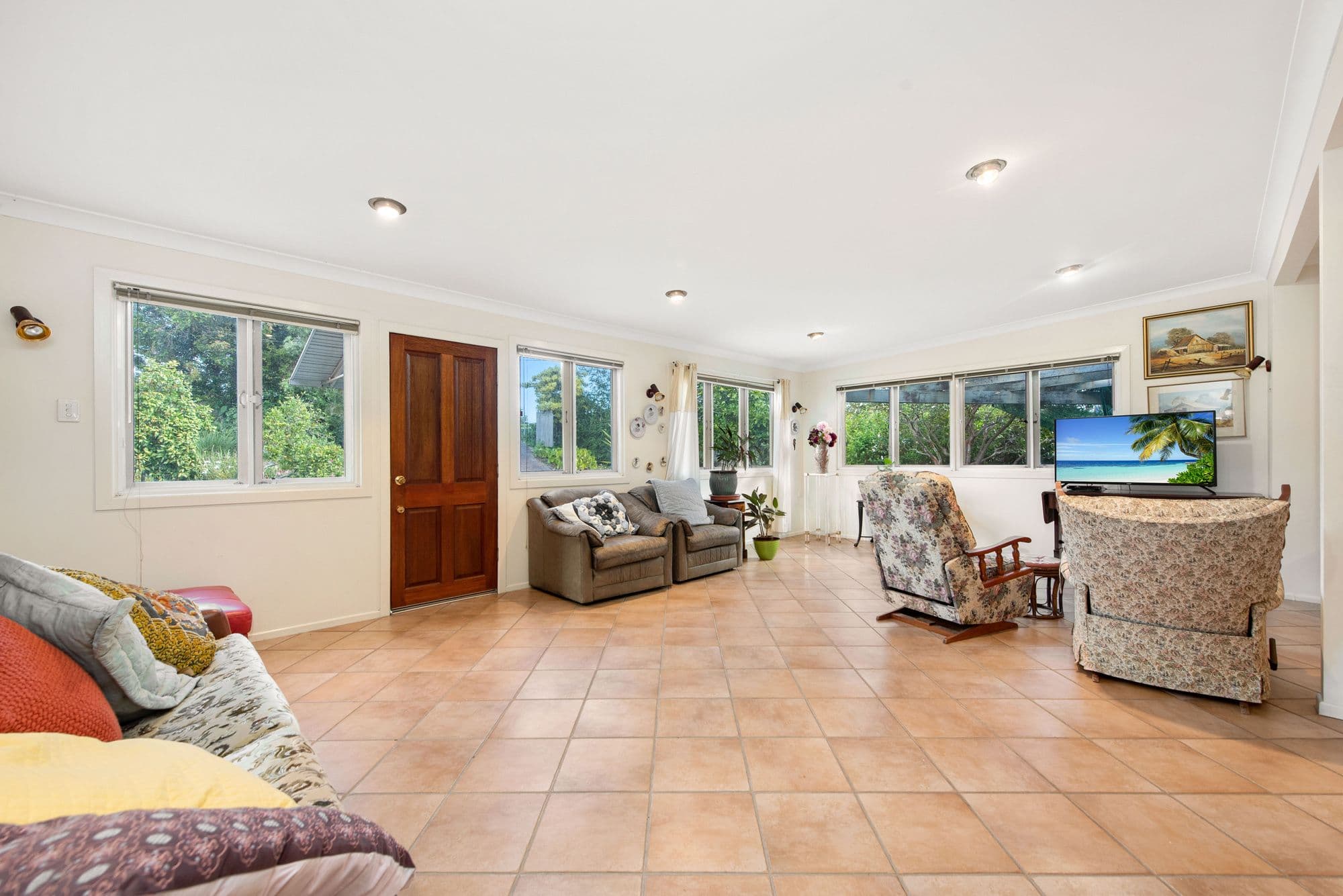 1069 Waterworks Road, The Gap QLD 4061, The Gap - Thumbnail 3
