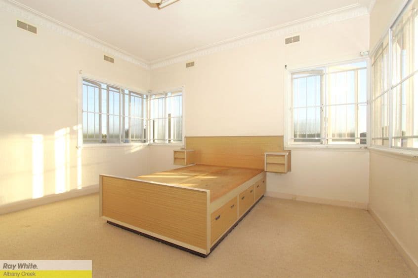 11 Castor Road, WAVELL HEIGHTS QLD 4012, Wavell Heights - Thumbnail 5