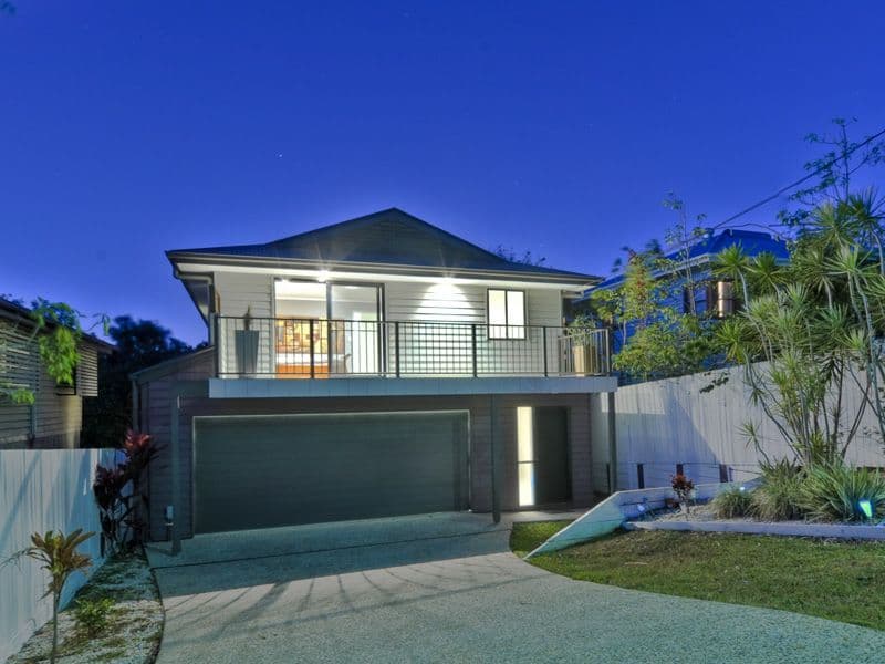 8 Favius Avenue, SEVEN HILLS QLD 4170, Seven Hills - Image 1