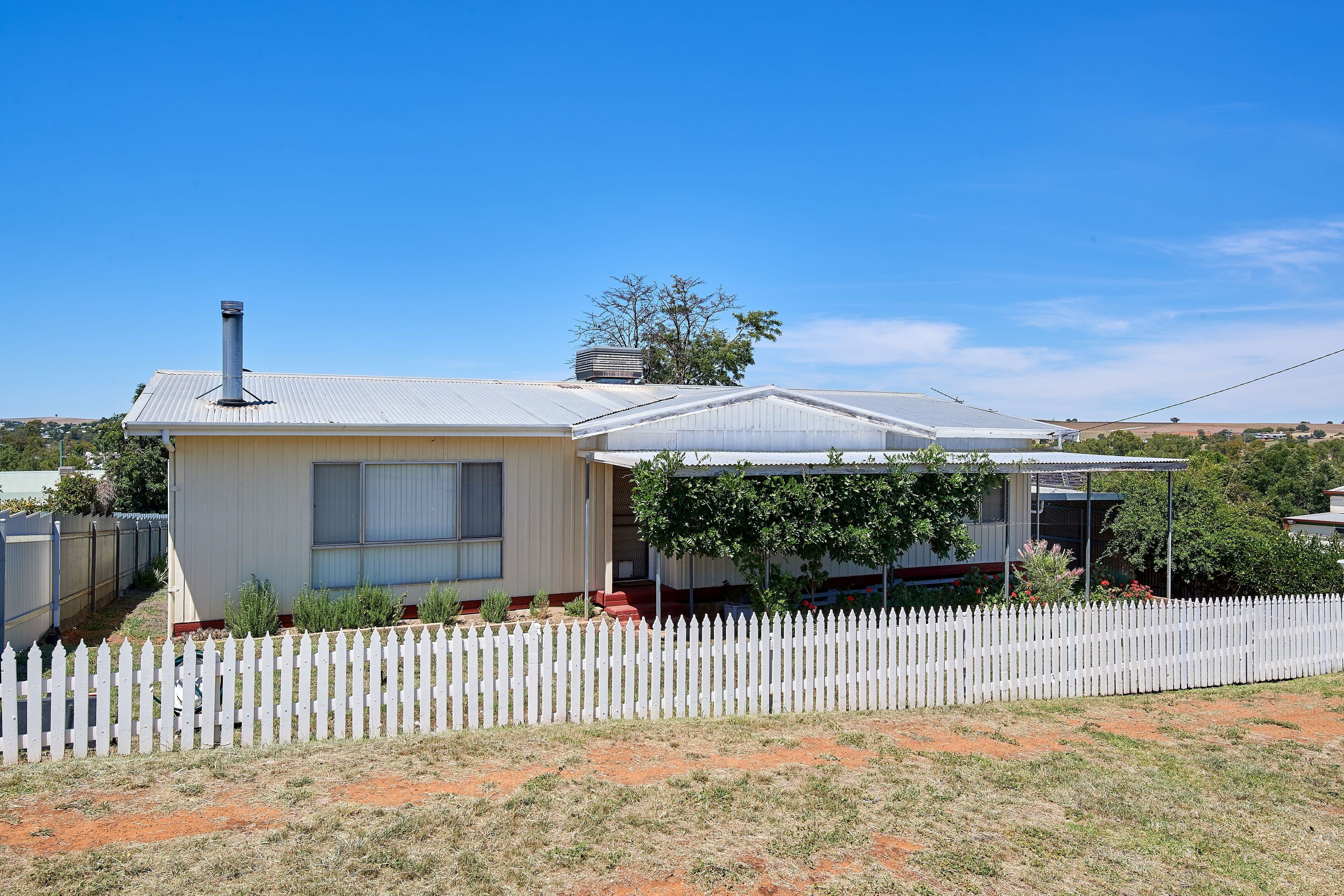 56 Prince Street, Junee NSW 2663, Junee - Image 1