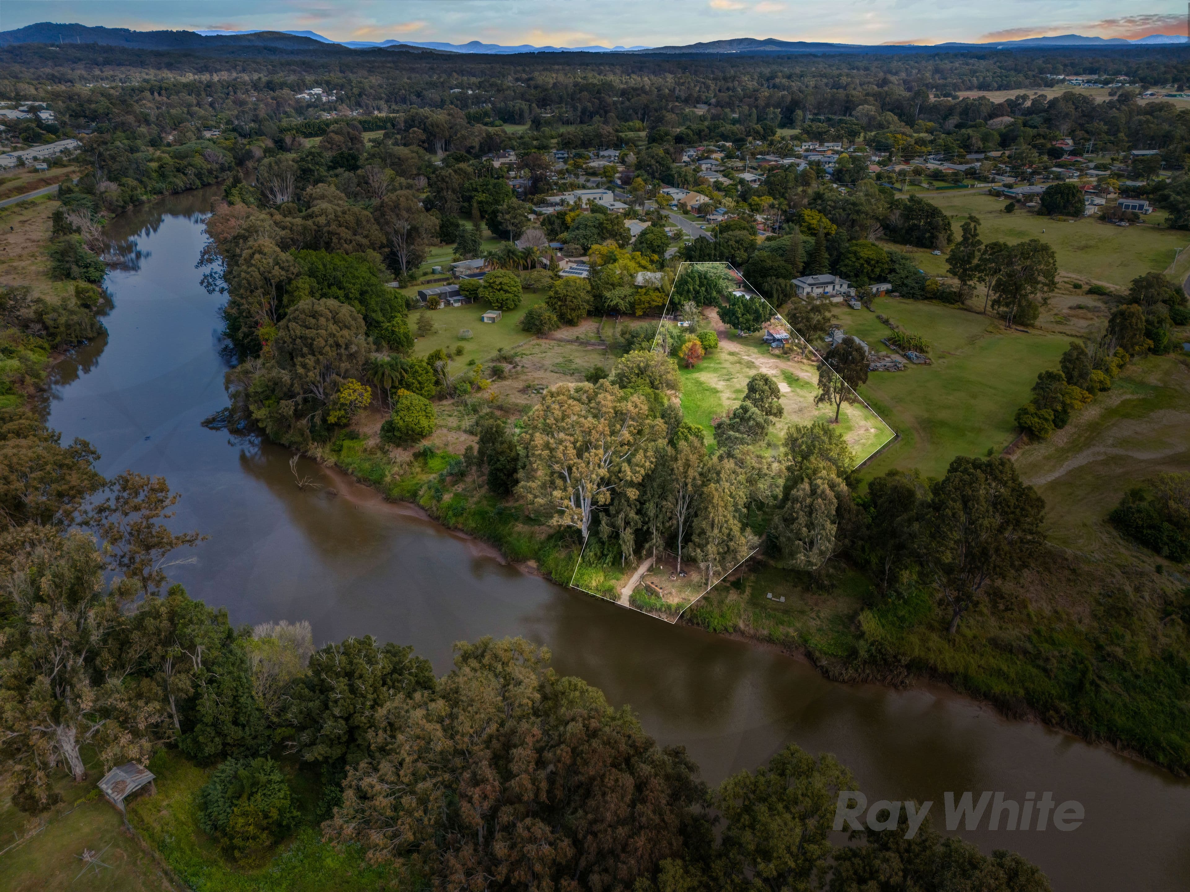 58 Katrina Crescent, Waterford West QLD 4133, Waterford West - Thumbnail 2