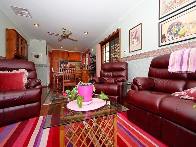 2 Pearl Court, MILL PARK VIC 3082, Mill Park - Thumbnail 5