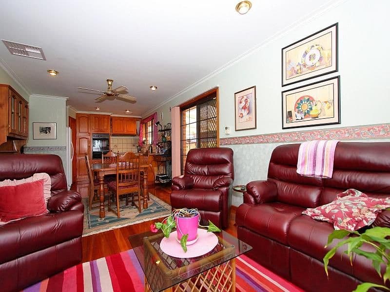 2 Pearl Court, MILL PARK VIC 3082, Mill Park - Thumbnail 6