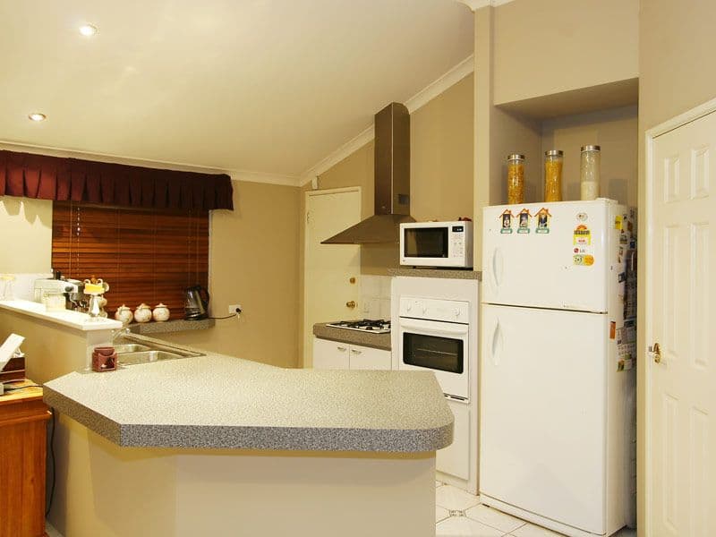 71 Bennett Street, CAVERSHAM WA 6055, Caversham - Thumbnail 5
