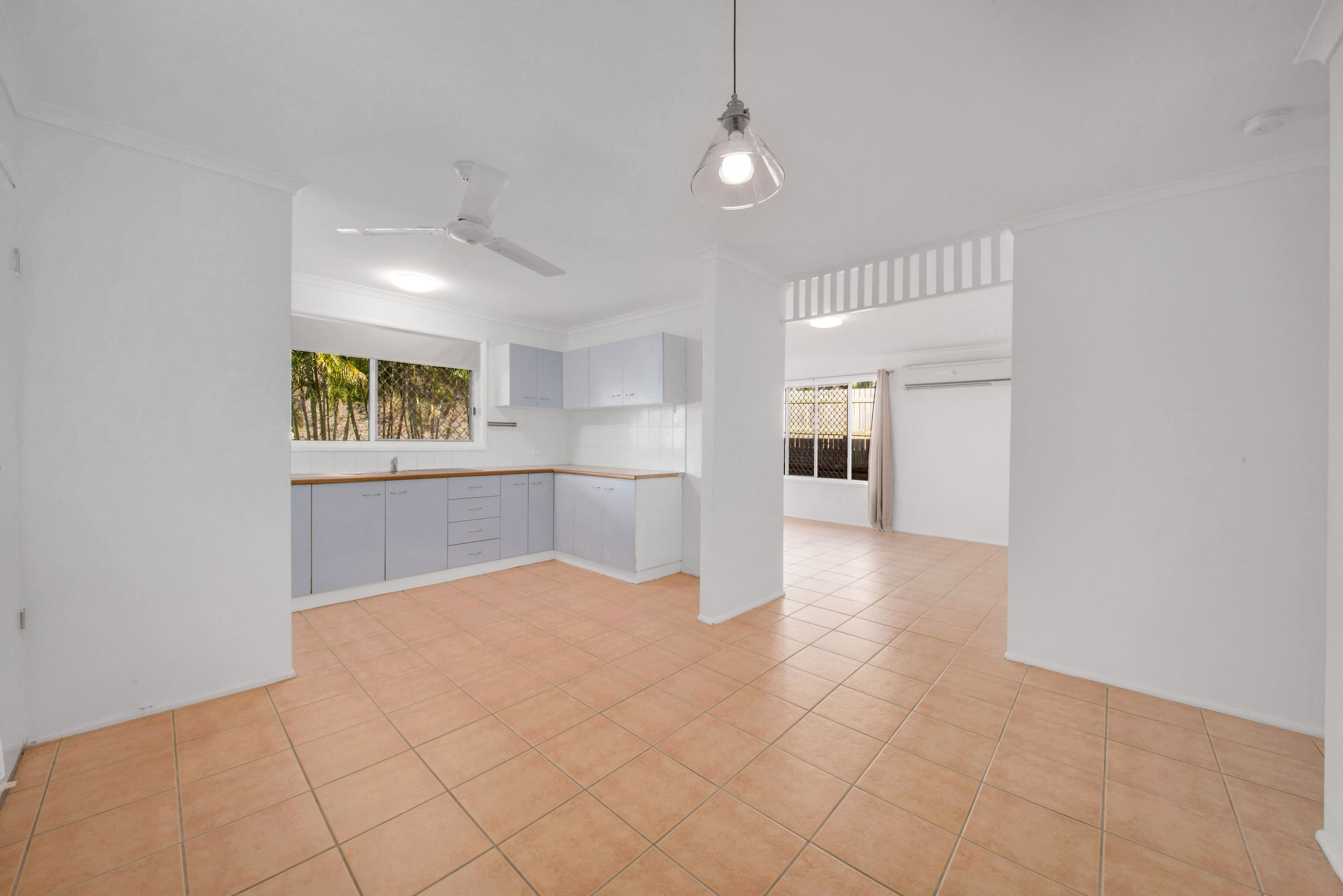 8 Flounder Crescent, Toolooa QLD 4680, Toolooa - Thumbnail 4