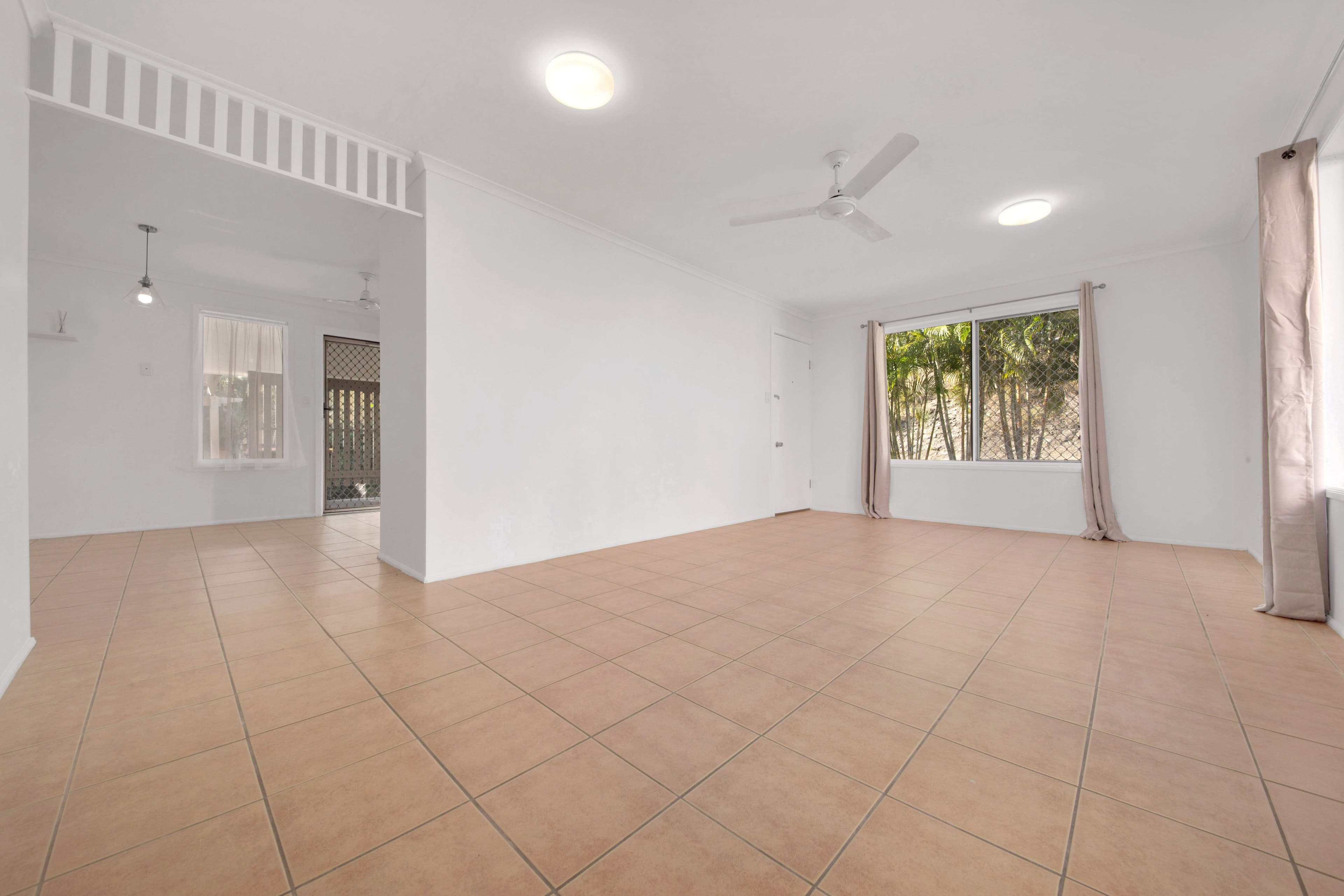 8 Flounder Crescent, Toolooa QLD 4680, Toolooa - Thumbnail 5