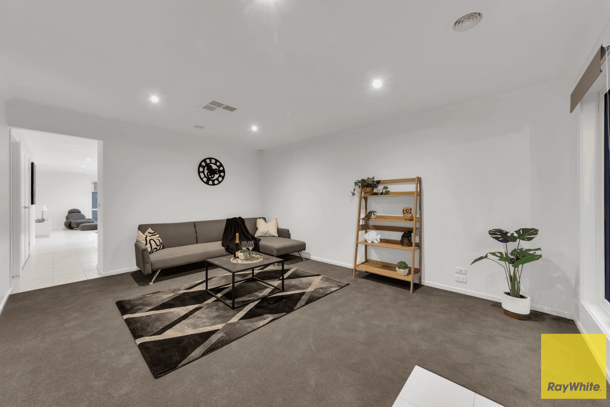 73 Duncombe Park Way, Deer Park VIC 3023, Deer Park - Thumbnail 2