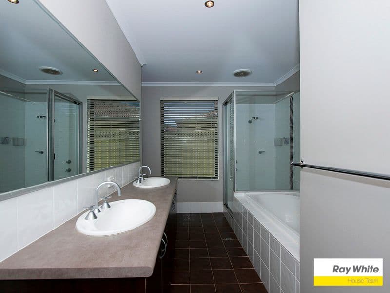 49 Waterperry Drive, CANNING VALE WA 6155, Canning Vale - Thumbnail 7