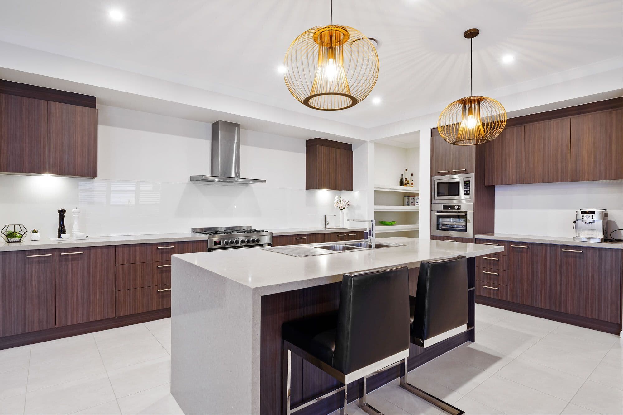 70 Lakeview Boulevard, Mermaid Waters QLD 4218, Mermaid Waters - Thumbnail 7