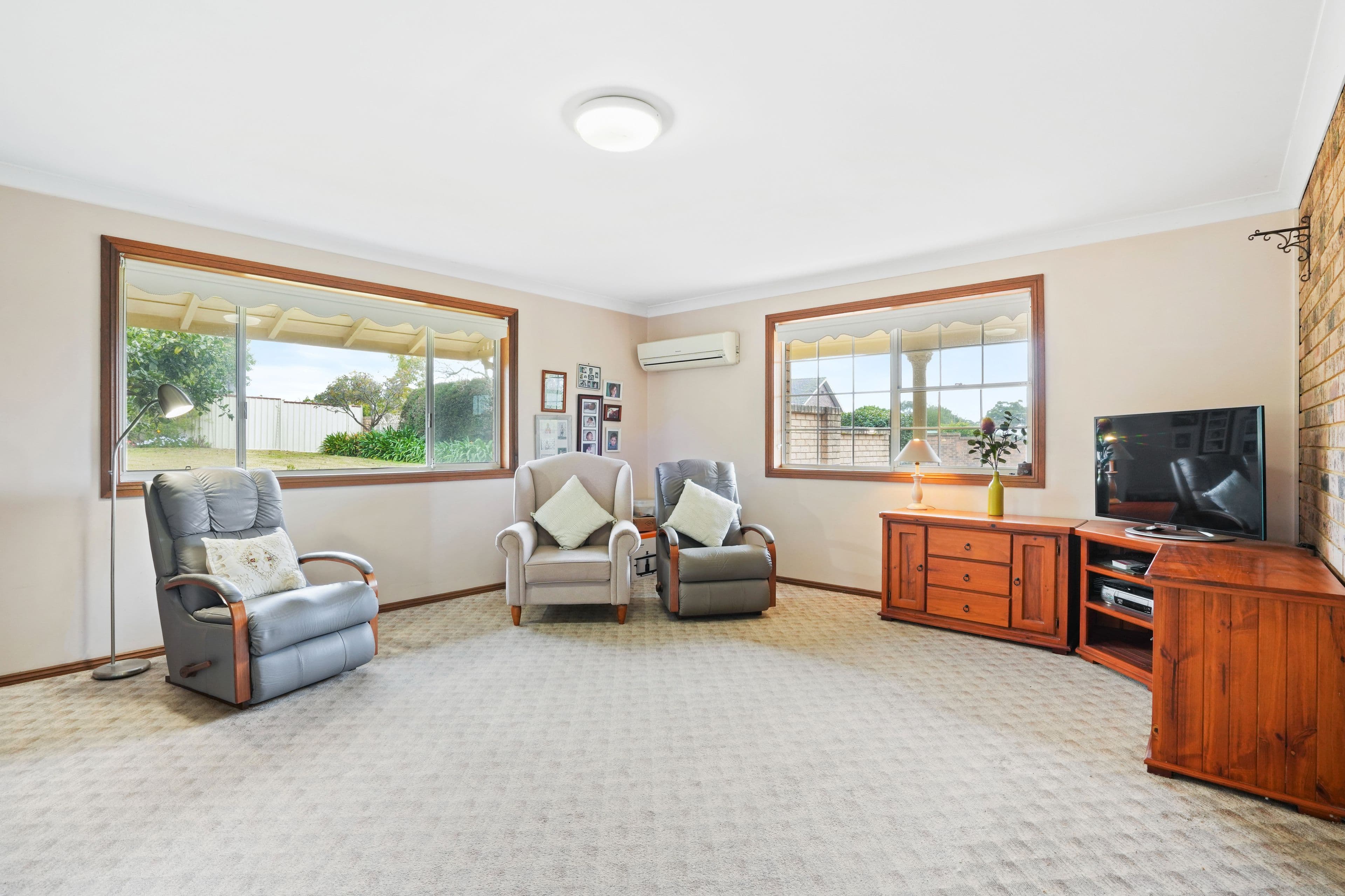 6 Chiltern Crescent, Castle Hill NSW 2154, Castle Hill - Thumbnail 4