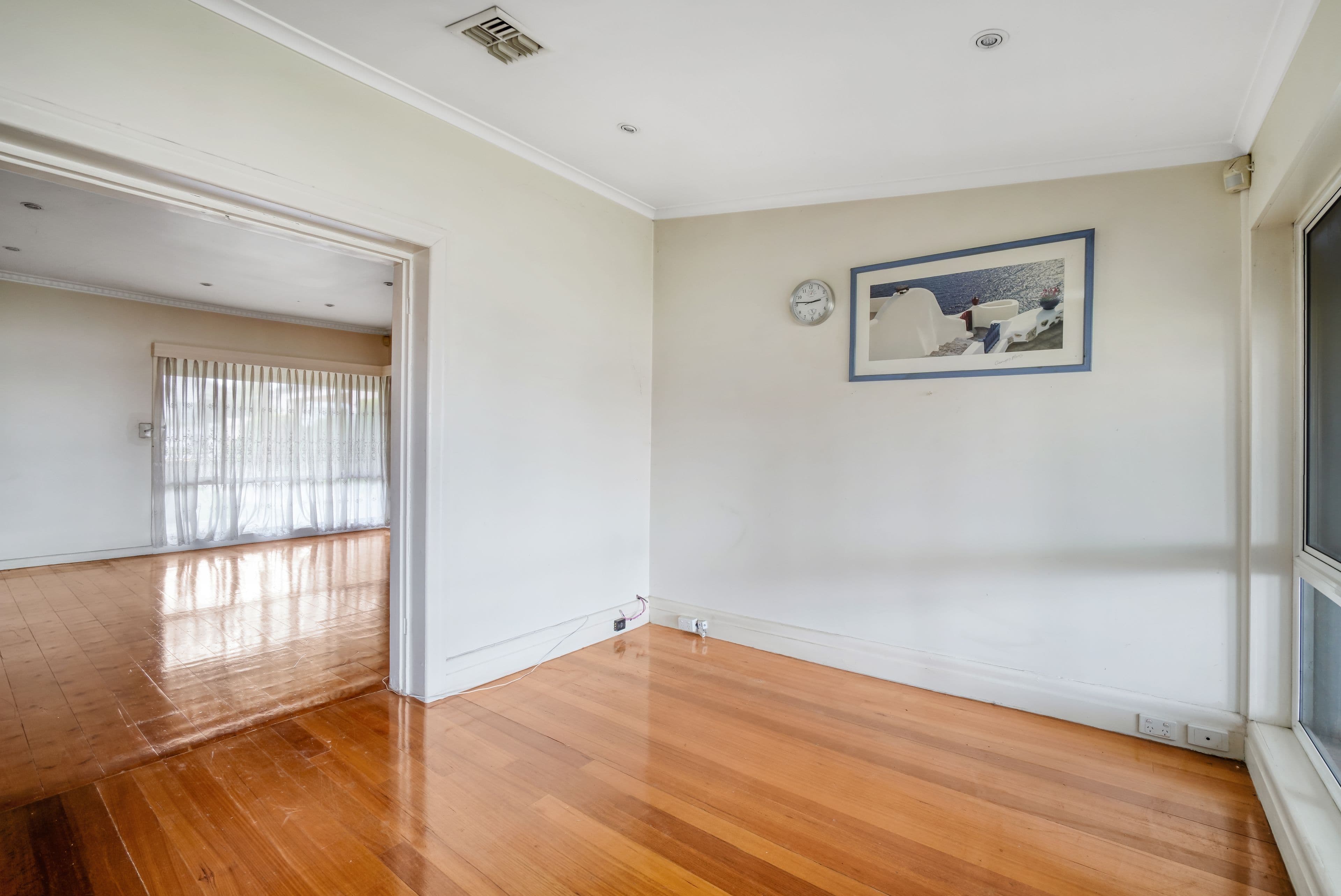42 Oakhill Avenue, Reservoir VIC 3073, Reservoir - Thumbnail 6