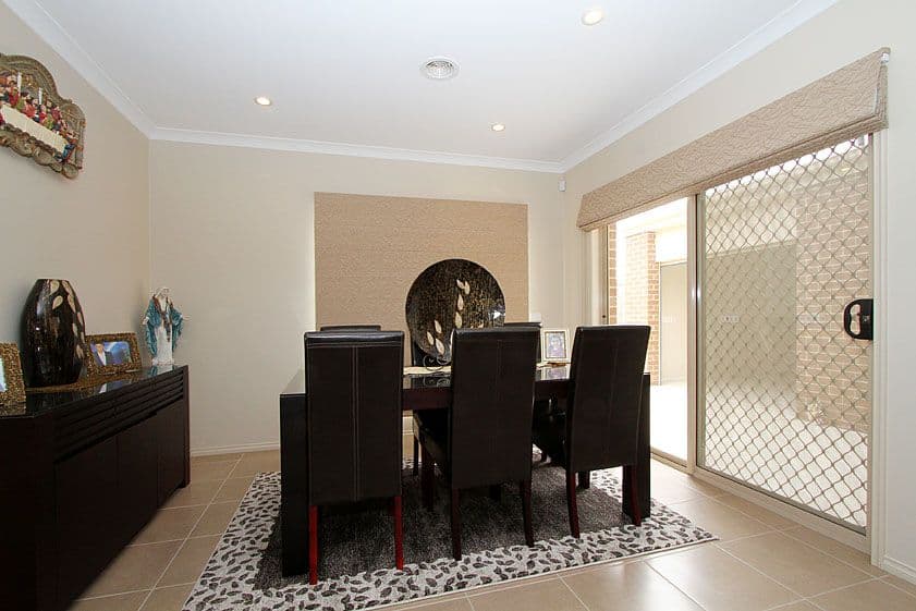 30 Moffat Drive, LALOR VIC 3075, Lalor - Thumbnail 4