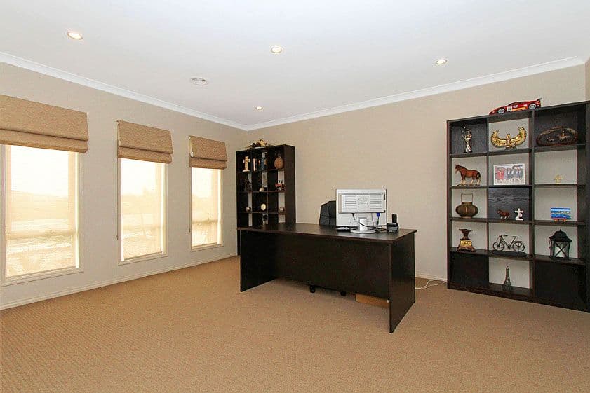 30 Moffat Drive, LALOR VIC 3075, Lalor - Thumbnail 8
