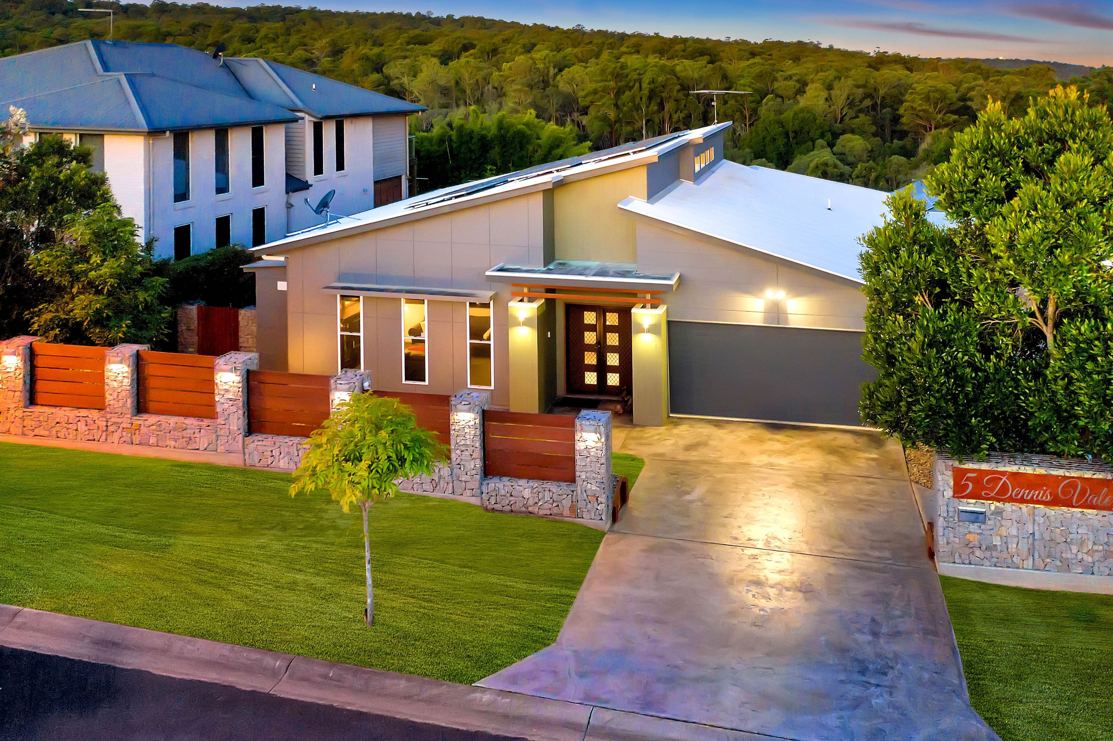5 Dennis Vale Drive, Daisy Hill QLD 4127, Daisy Hill - Image 1