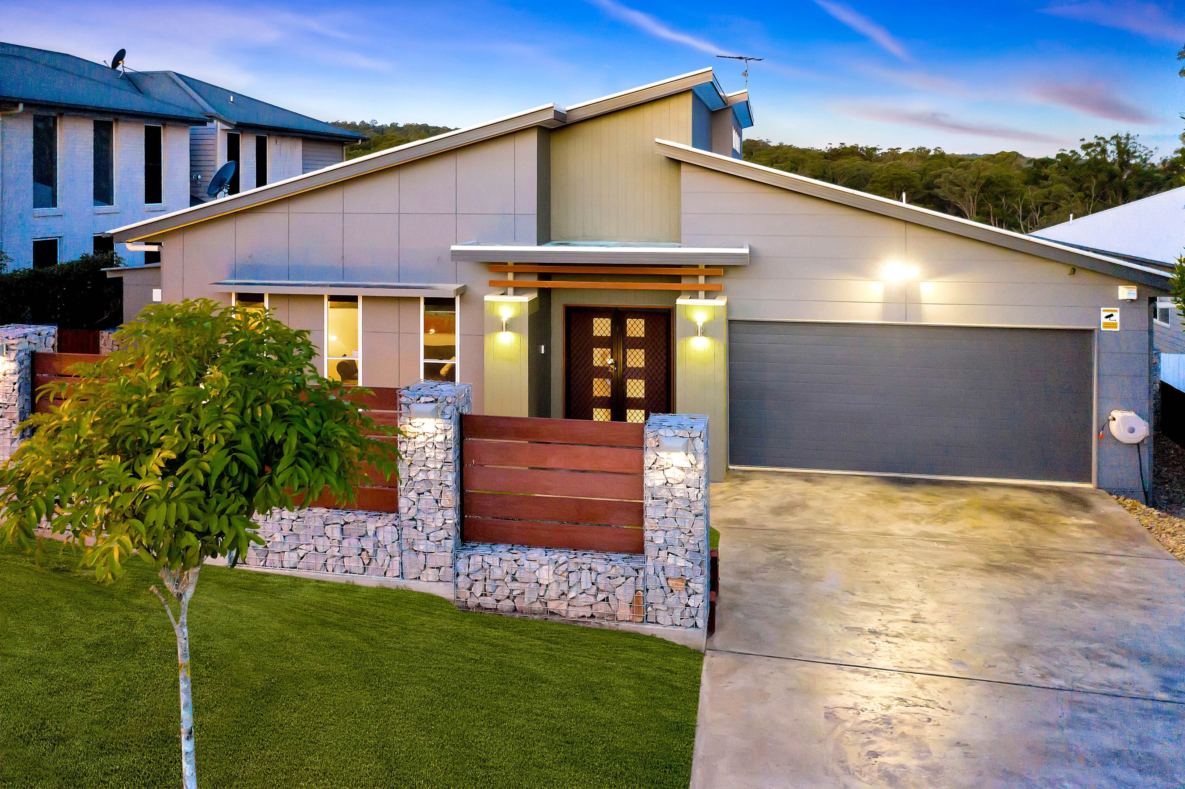5 Dennis Vale Drive, Daisy Hill QLD 4127, Daisy Hill - Thumbnail 2