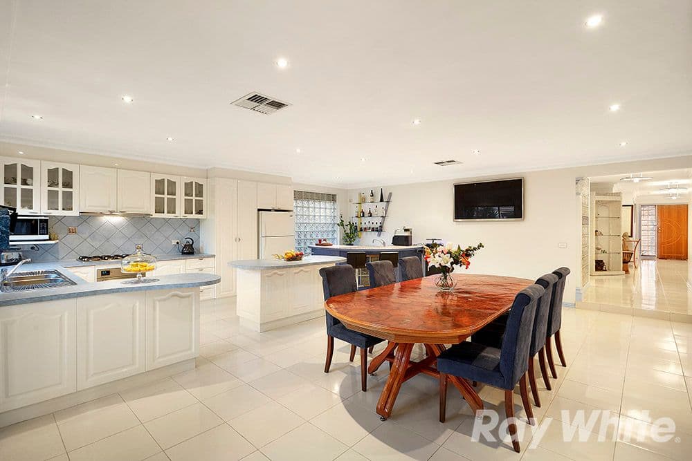 14 Mayfair Close, Mulgrave VIC 3170, Mulgrave - Thumbnail 3