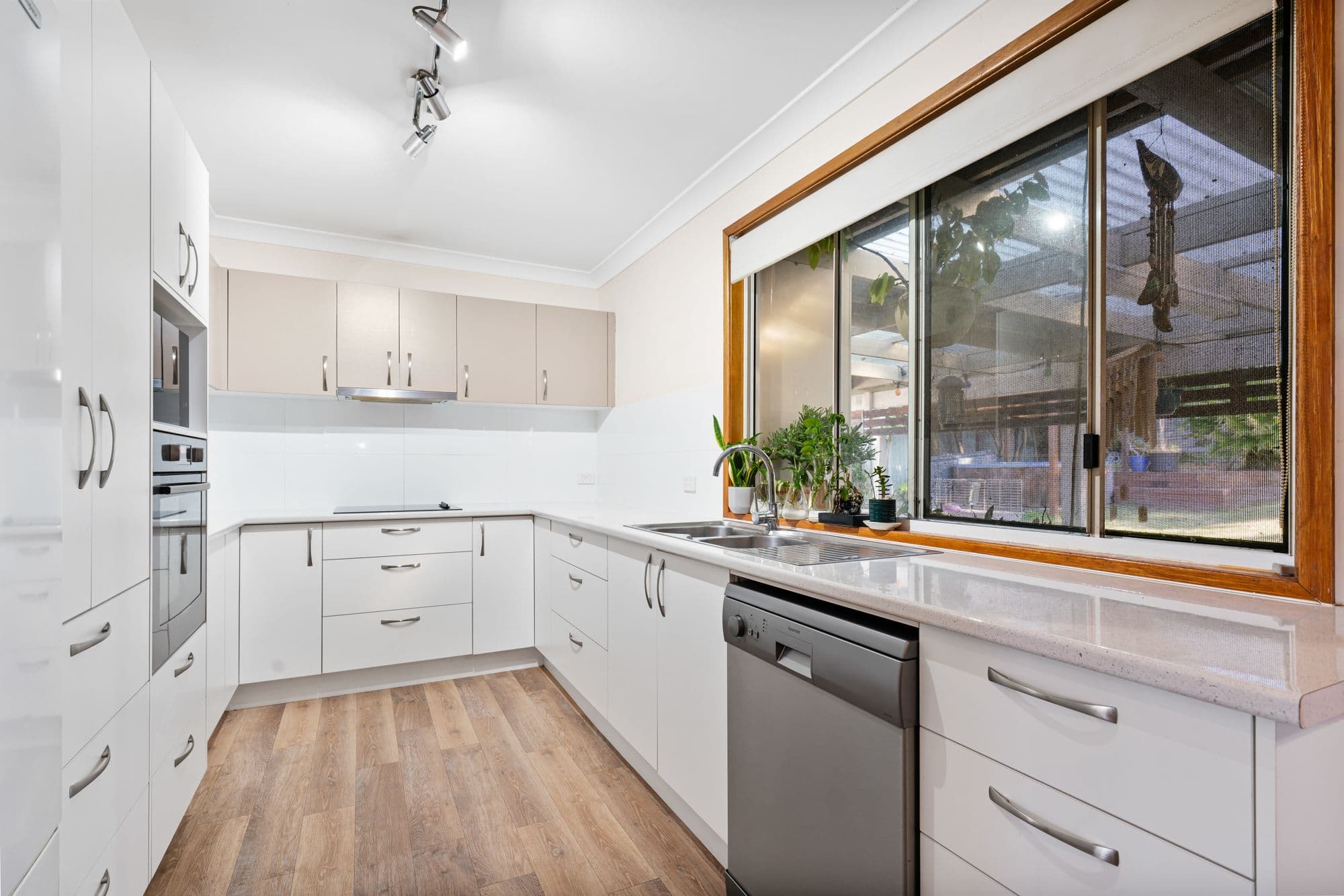 72 Henry Parkes Drive, Berkeley Vale NSW 2261, Berkeley Vale - Thumbnail 2