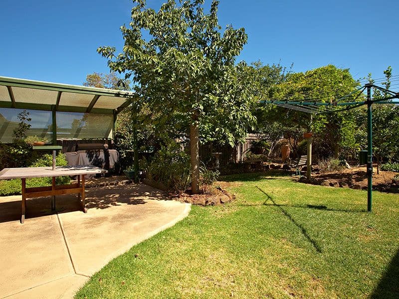 38 Bernard Drive, MELTON SOUTH VIC 3338, Melton South - Thumbnail 8