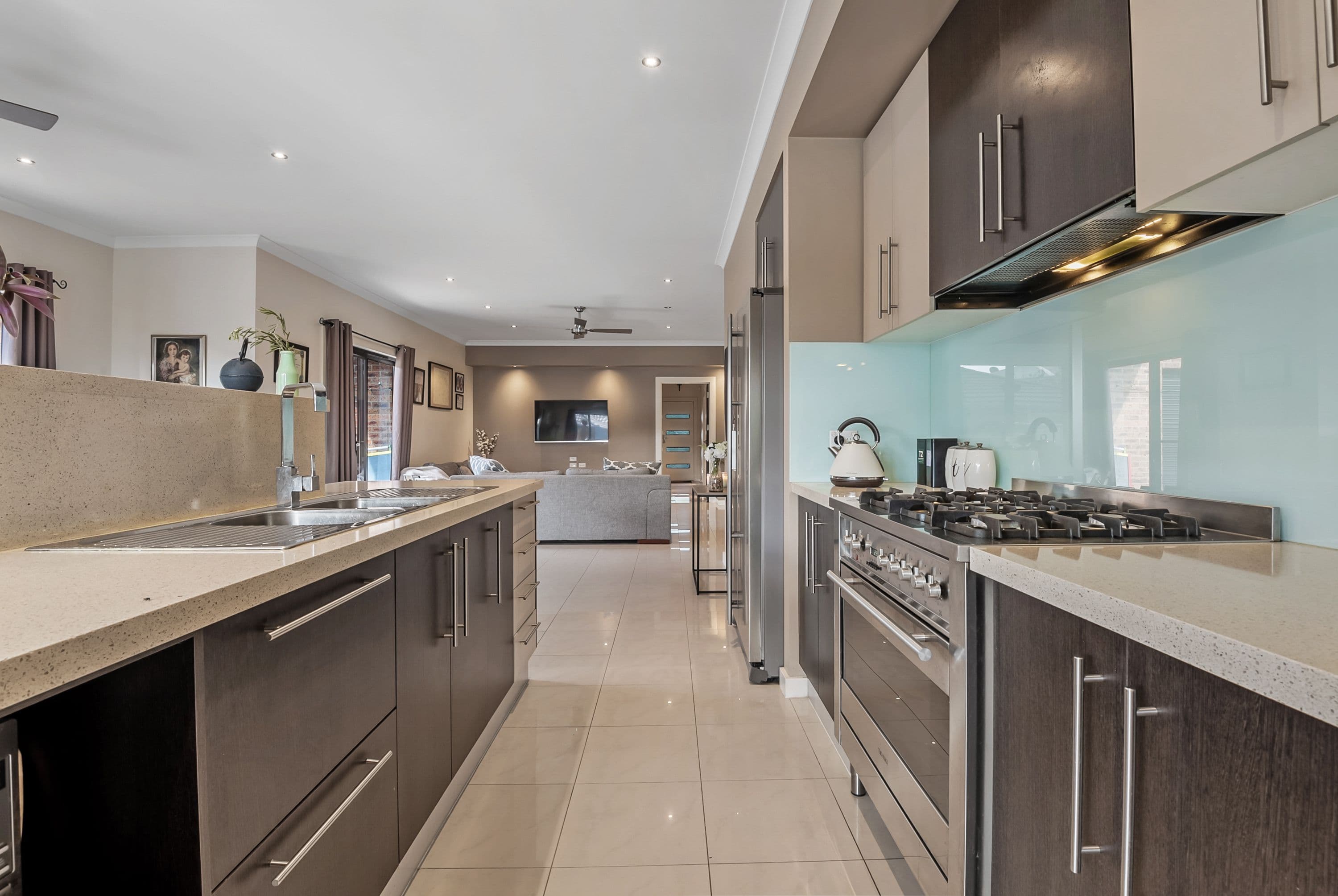 23 Noble Way, Sunbury, Sunbury - Thumbnail 8