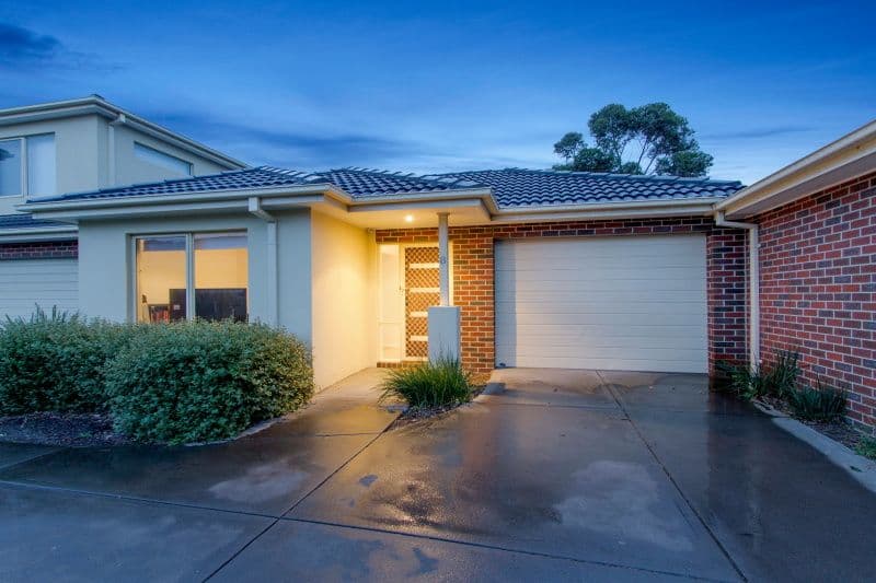 30 Gairloch Drive, Frankston VIC 3199, Frankston - Image 1