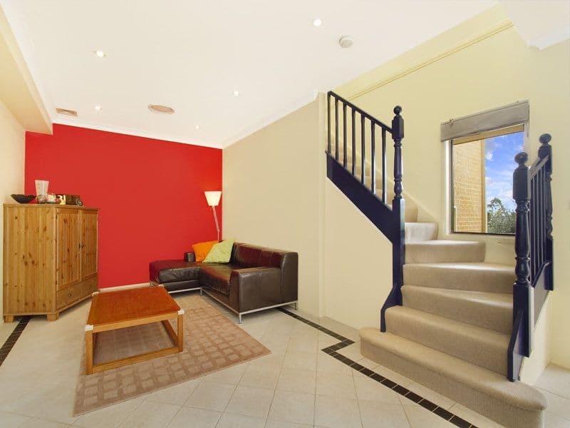 12 Yarra Vista Court, YARRAWARRAH NSW 2233, Yarrawarrah - Thumbnail 2