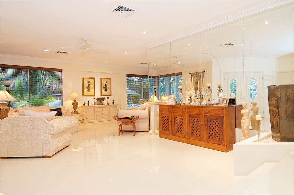 1 Jarvis Place, Arundel QLD 4214, Arundel - Thumbnail 4