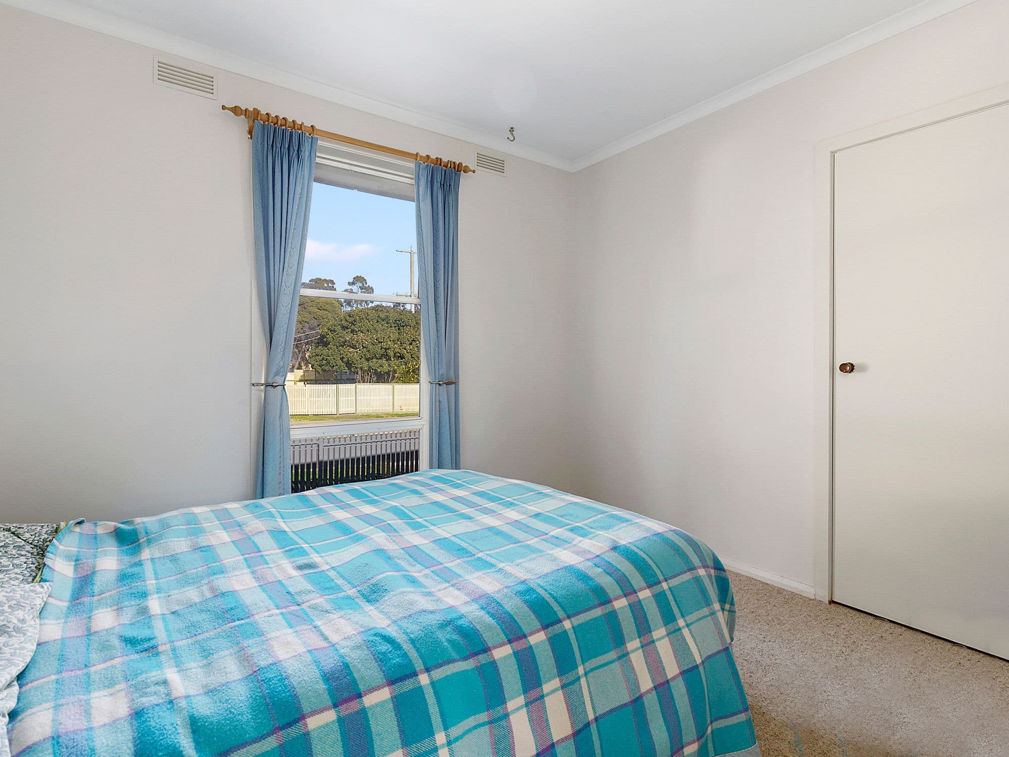 16 Delatite Road, Seymour VIC 3660, Seymour - Thumbnail 8