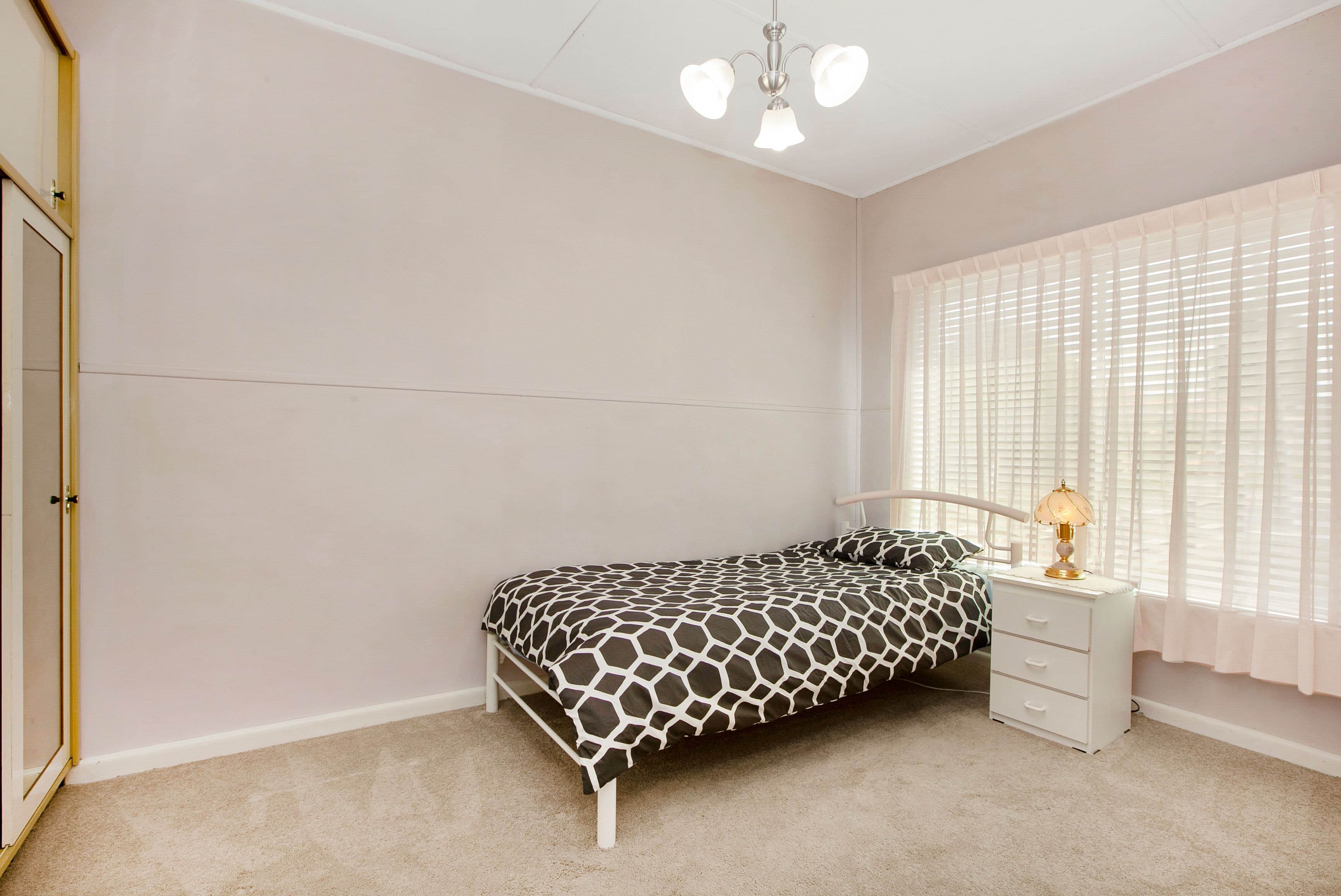8 Laurie Street, Reservoir VIC 3073, Reservoir - Thumbnail 8