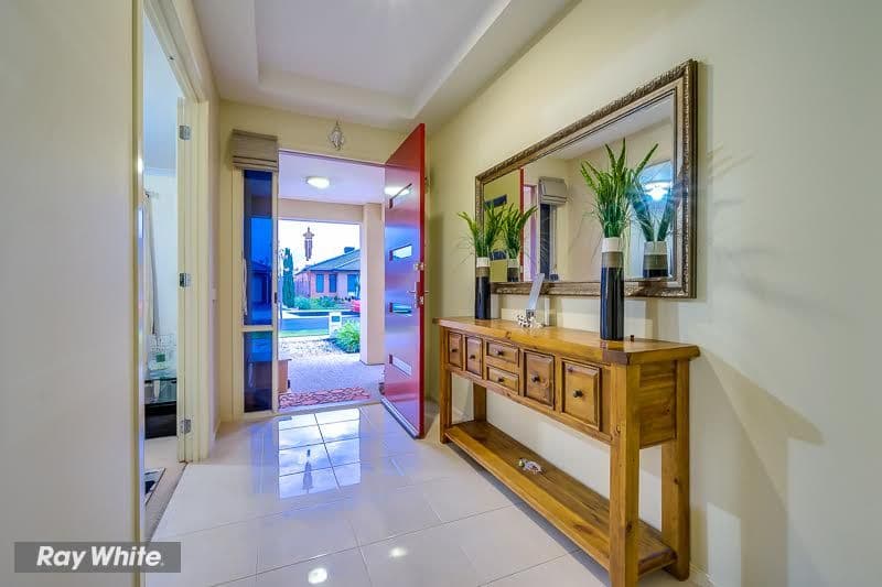 8 Magnetic Avenue, Point Cook VIC 3030, Point Cook - Thumbnail 2