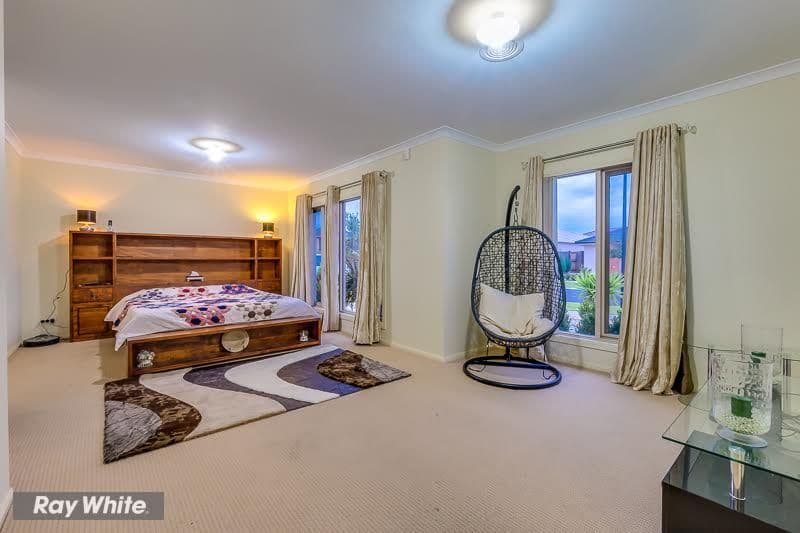8 Magnetic Avenue, Point Cook VIC 3030, Point Cook - Thumbnail 3