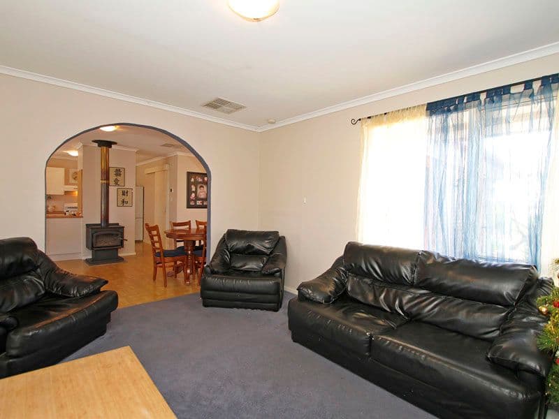 9 Alor Court, NOARLUNGA DOWNS SA 5168, Noarlunga Downs - Thumbnail 4
