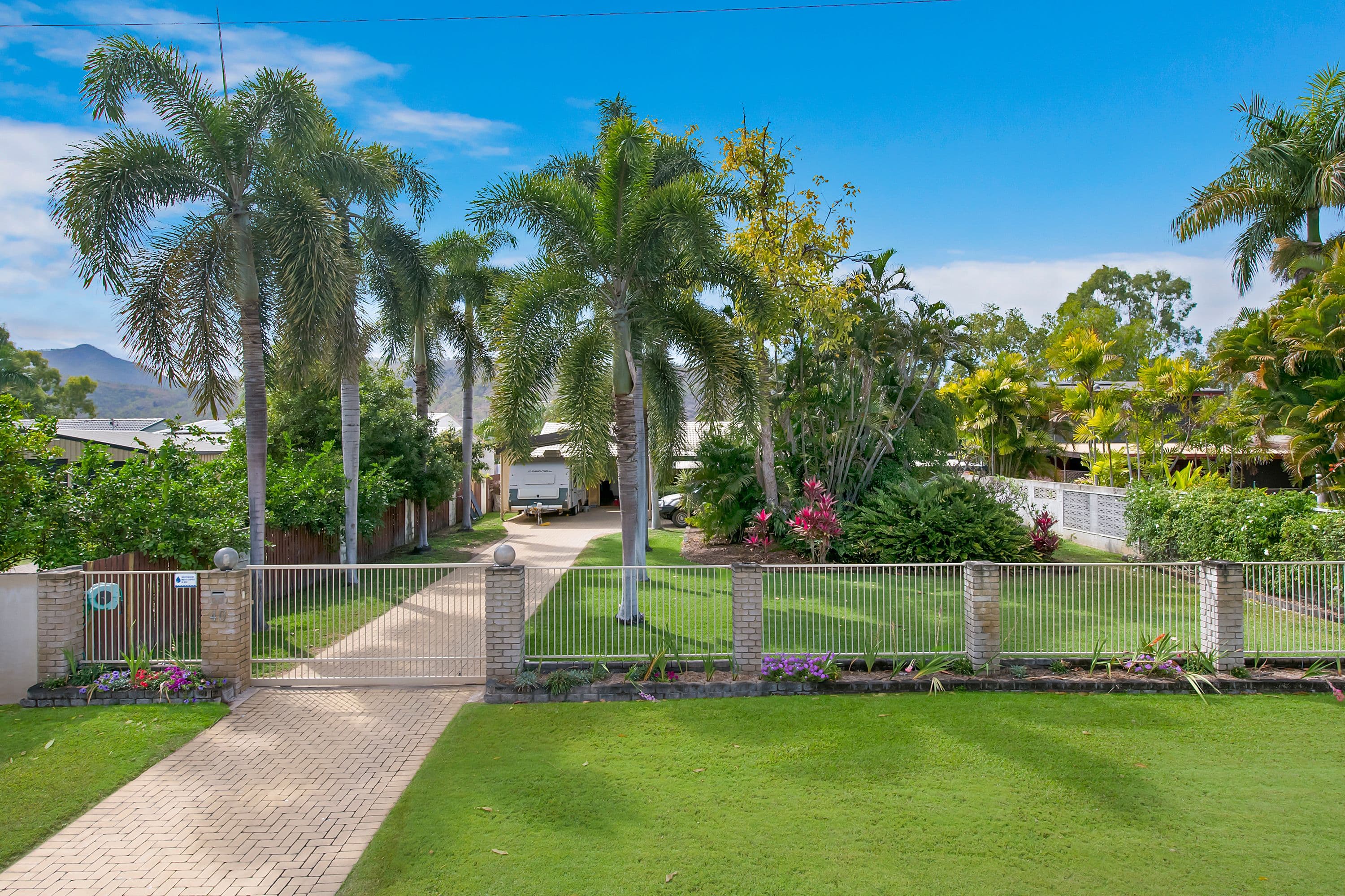 40 Peter Street, Kelso QLD 4815, Kelso - Thumbnail 2