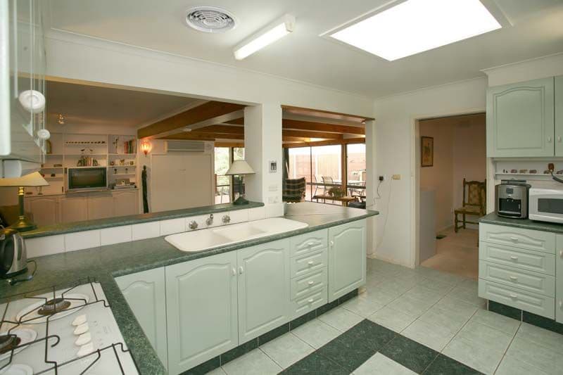 3 Farnham Avenue, WHEELERS HILL VIC 3150, Wheelers Hill - Thumbnail 6