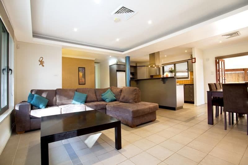 47 Gal Crescent, MOOREBANK NSW 2170, Moorebank - Thumbnail 2