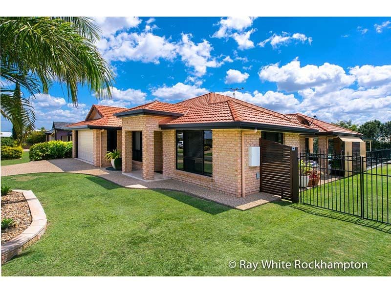 13 Cypress Avenue, NORMAN GARDENS QLD 4701, Norman Gardens - Image 1