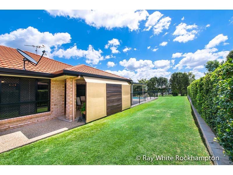 13 Cypress Avenue, NORMAN GARDENS QLD 4701, Norman Gardens - Thumbnail 3