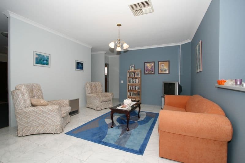 14 Stradbroke Place, BALLAJURA WA 6066, Ballajura - Thumbnail 6